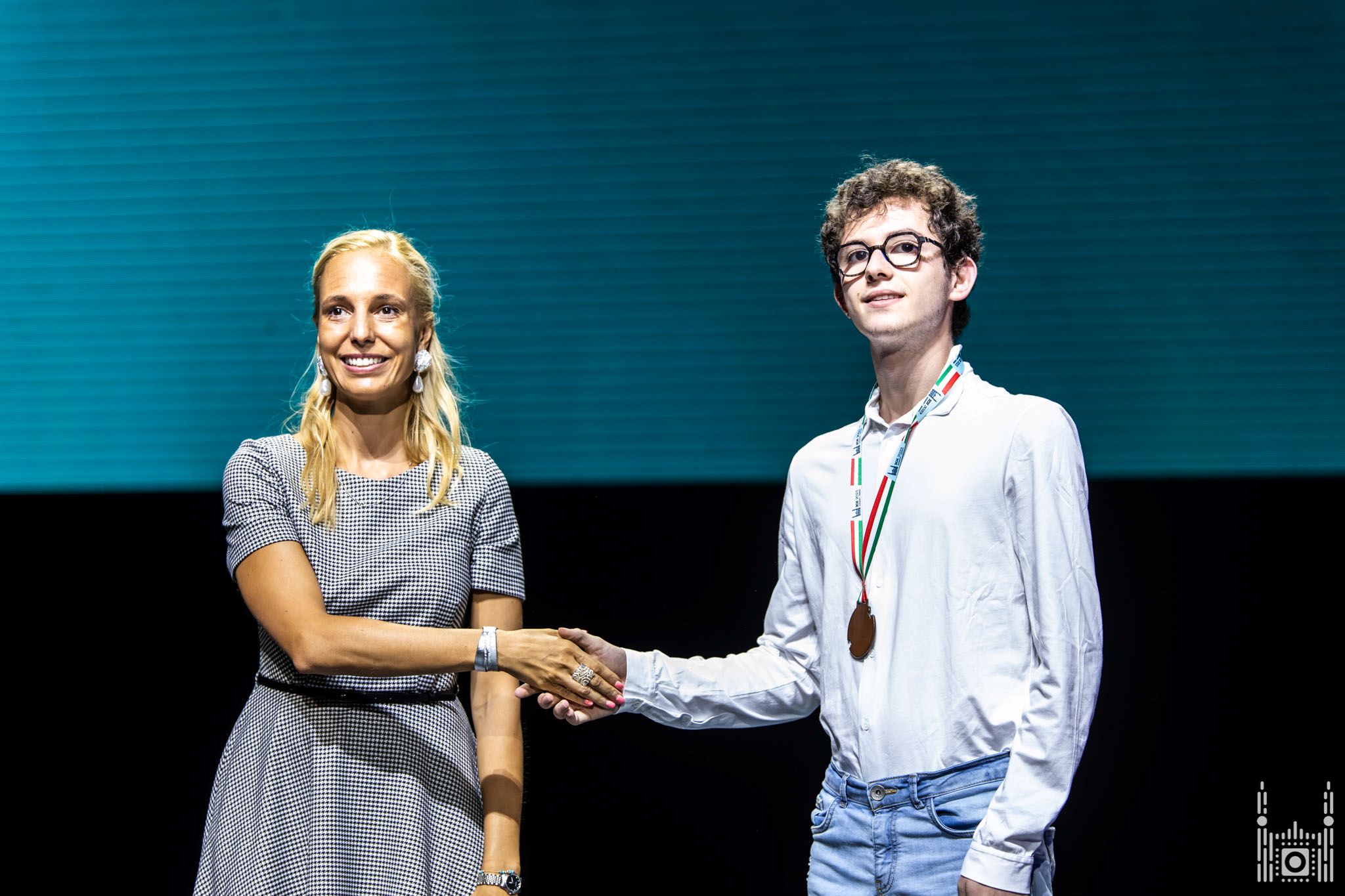 Szegeden díjazták a világ legtehetségesebb fiatal programozóit – véget ért a 35. Nemzetközi Informatikai Diákolimpia